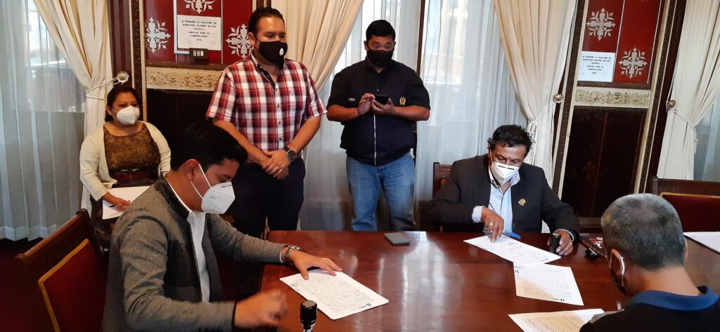 FIRMA DE CONVENIOS DE PROYECTOS CON LA MUNICIPALIDAD DE SAN FRANCISCO LA UNIÓN