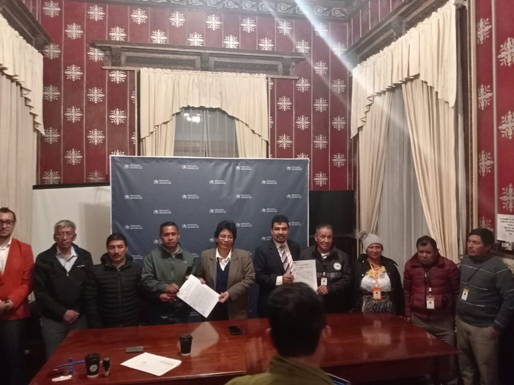 Firma de Convenios de Proyectos financiados con fondos Extraordinarios y fondos de la Gran Cruzada Nacional por la Nutrición.